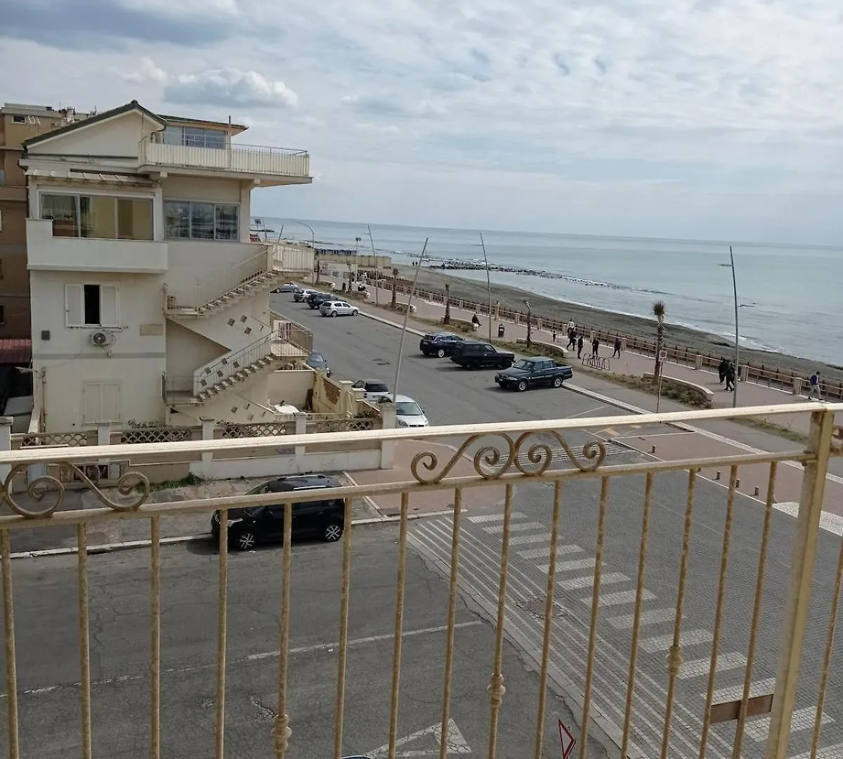 Magnificent House By The Sea Apartment Lido di Ostia