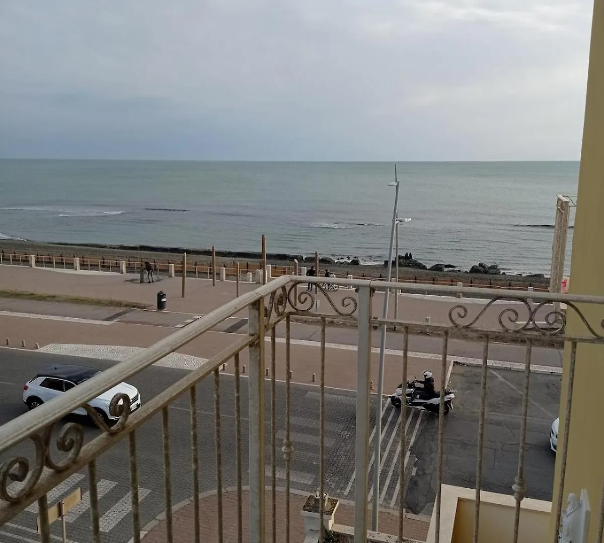 Magnificent House By The Sea Apartment Lido di Ostia